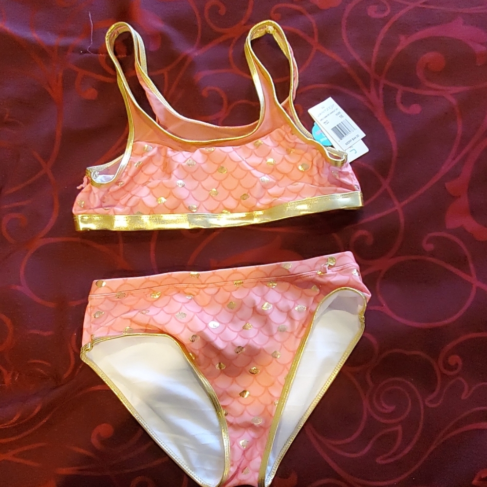 Swimming suit